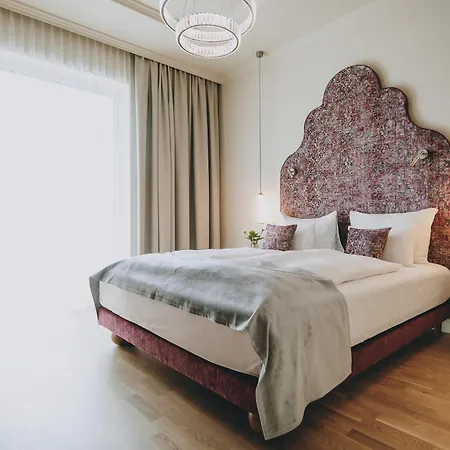 מלון Grand Elisabeth 4*